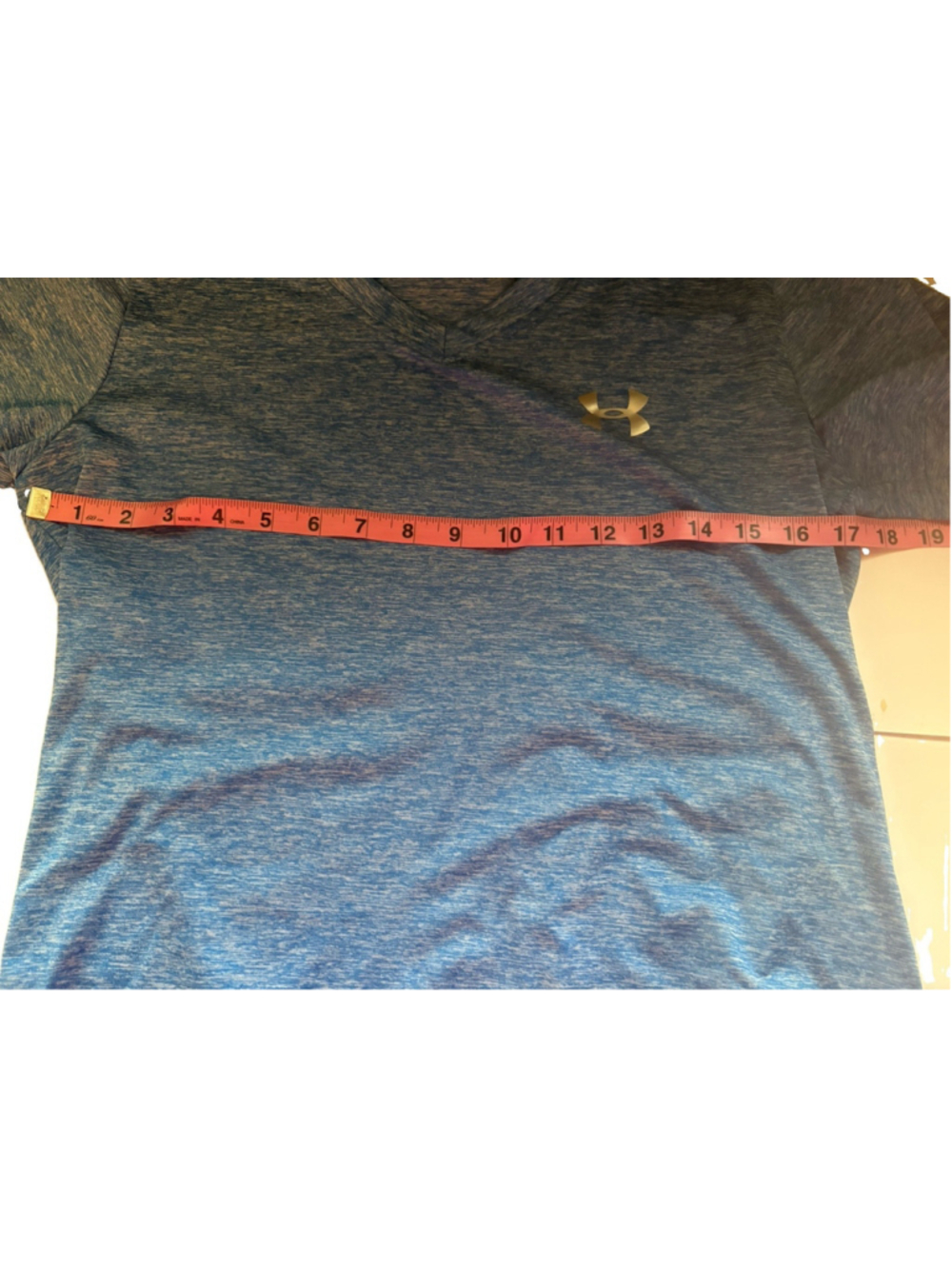 Under Armour HeatGear Womens M Shirt V-Neck Heather Blue Activewear Gym Workout - Picture 9 of 9